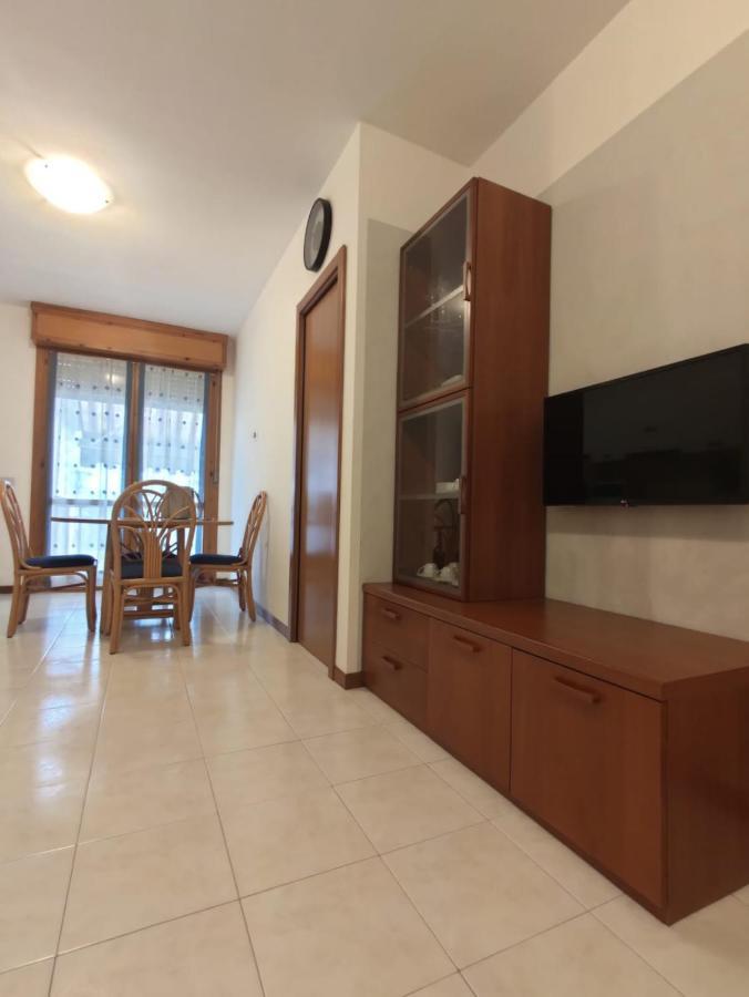 Bafile 18 - Piazza Marconi - - 50 Mt Dal Mare Apartment Lido di Jesolo